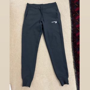 * BRAND NEW* NEW BALANCE Essential Sweatpant